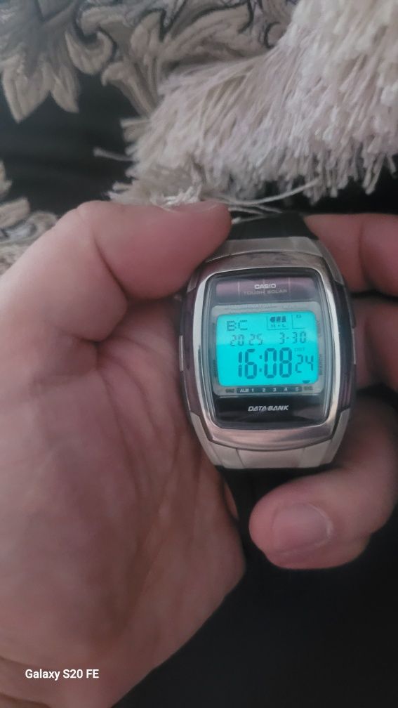 Продам часы электронные Casio DB-E30