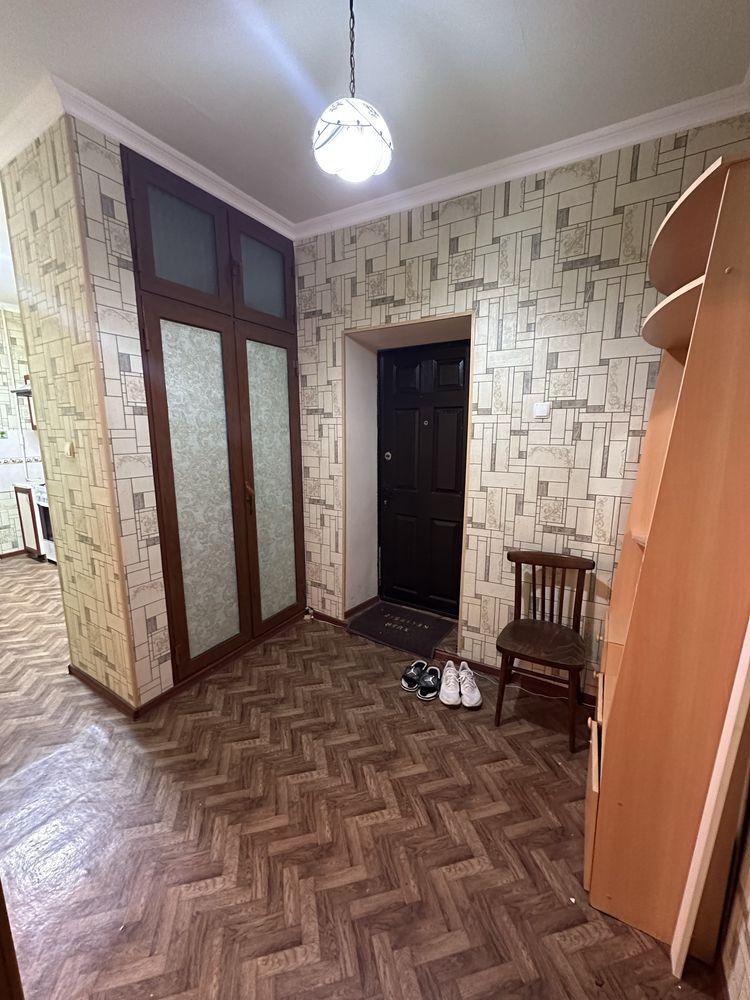 Феруза эко базар продается квартира 2/1/4 кирпичный дом 77-серия