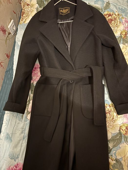 Срочно продам пальто демисезонное