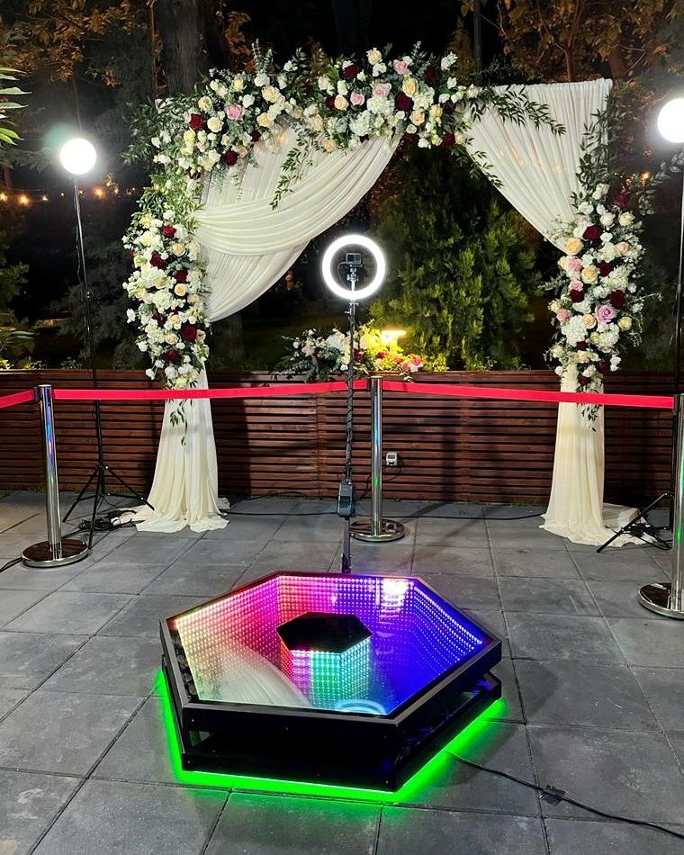 Cabina foto - Video 360 - Oglinda Magica - Aranjamente nunta
