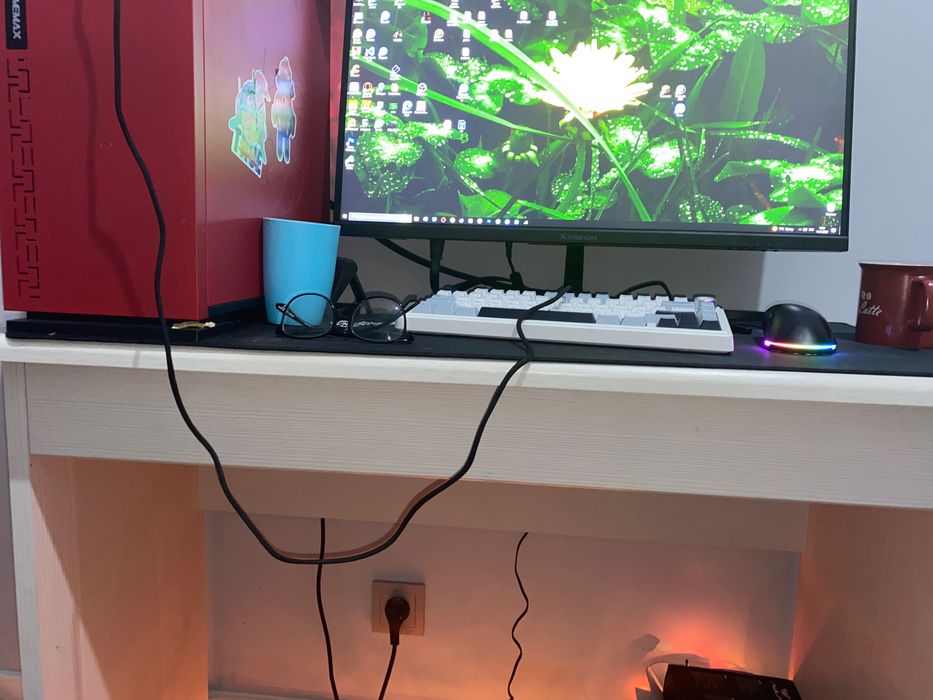 Продается стол в хорошем состоянии