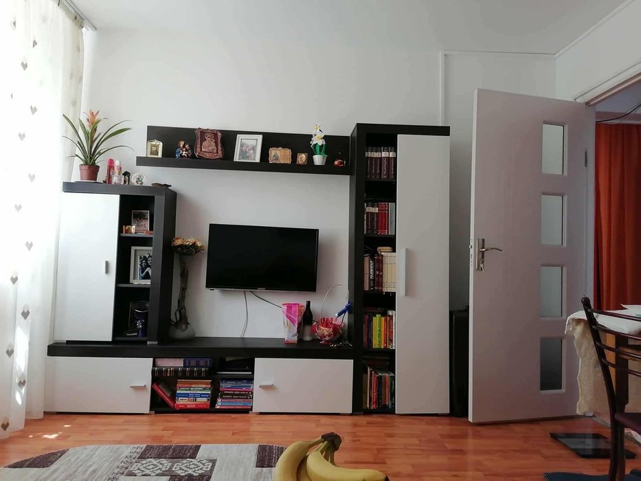 Vand apartament 3 camere