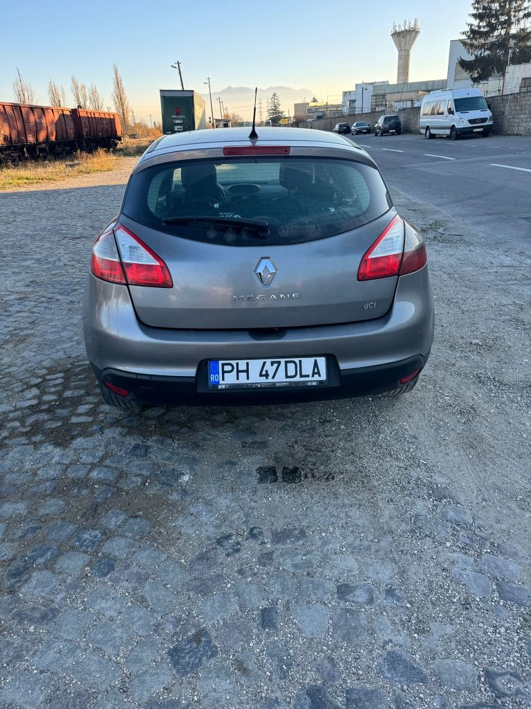 Vand Renault Megane 3 110cp Euro 5