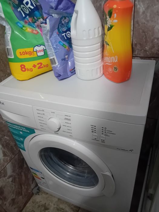 Oferta Mașină de spălat Artic 6 kg +uscator de rufe de 7 kg indesit