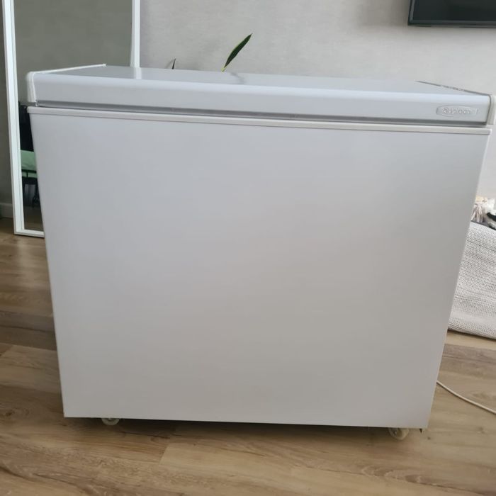 Продам морозилку Бирюса