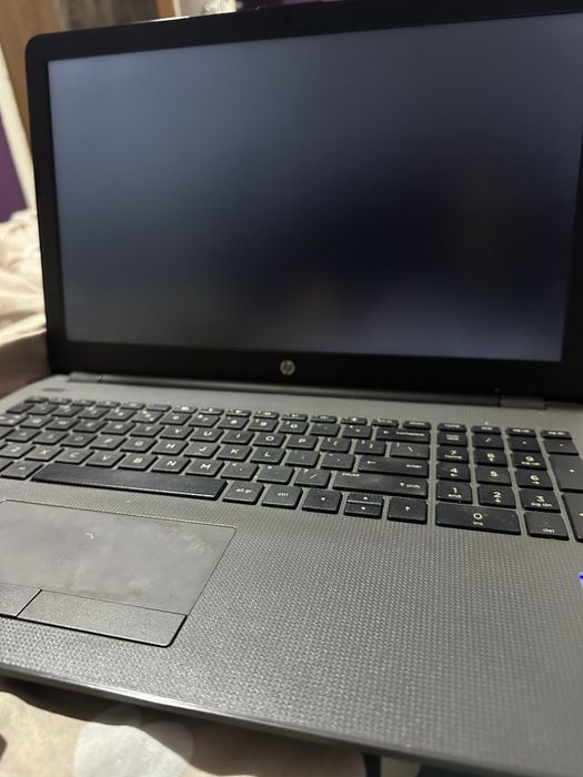 Продавам лаптоп HP