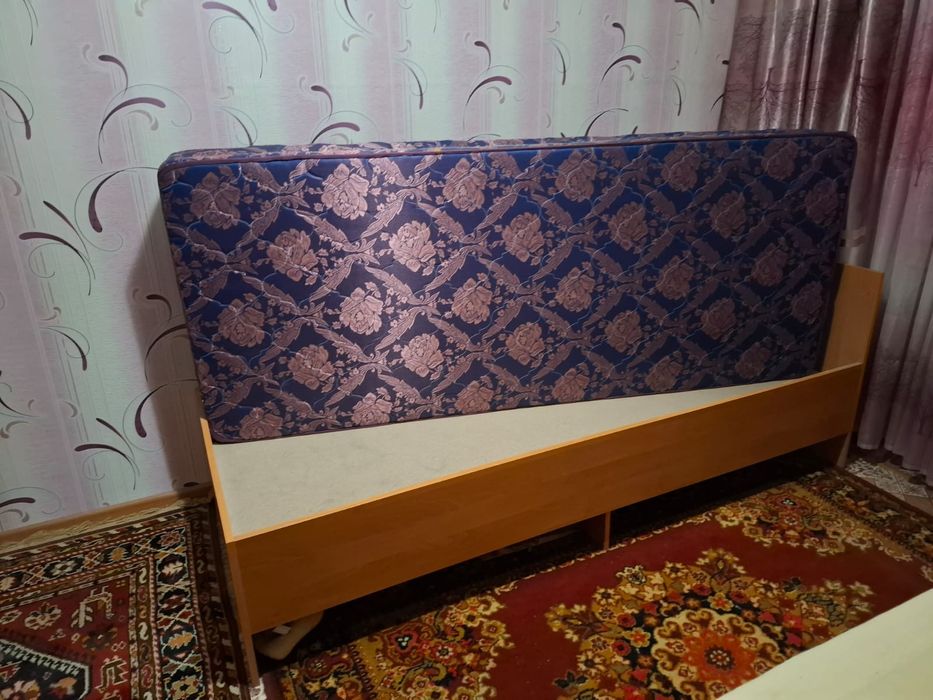 Две односпальные кровати