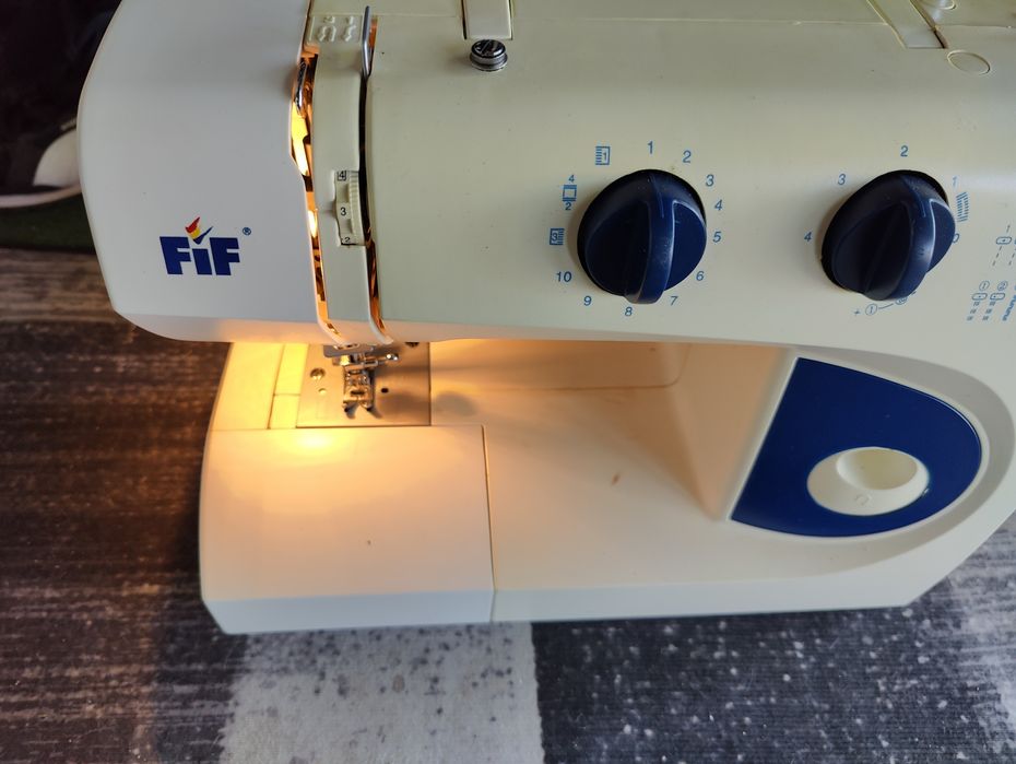 Mașini de cusut in stare buna