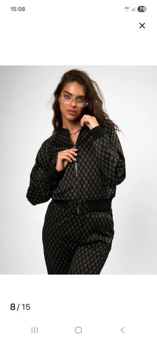 Продам женский спортивный костюм