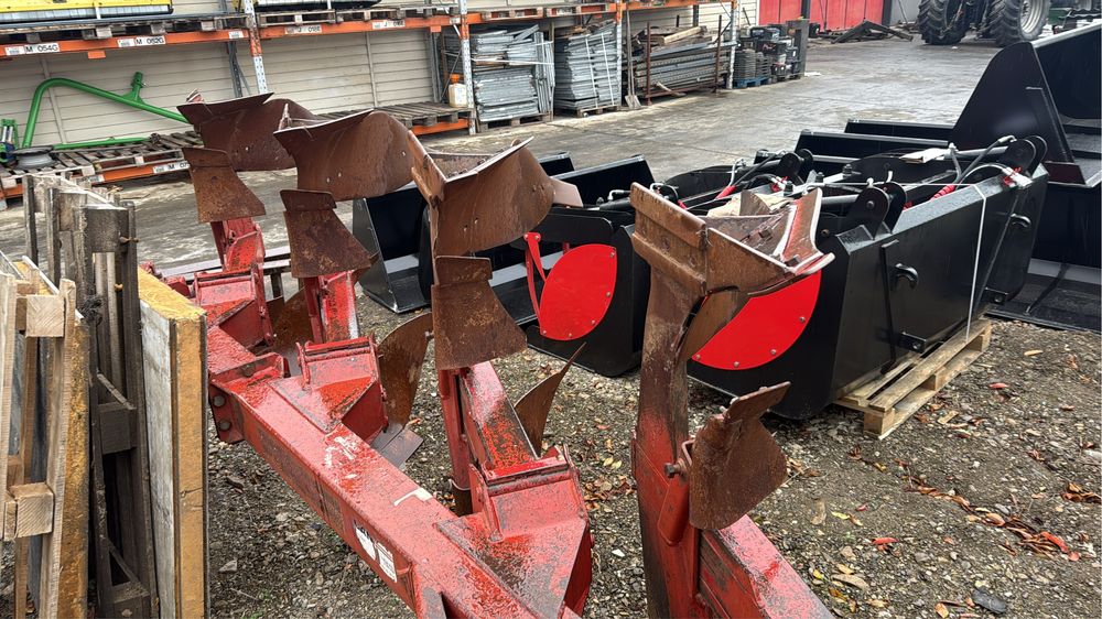 Plug Naud 3+1 recent adus Belgia