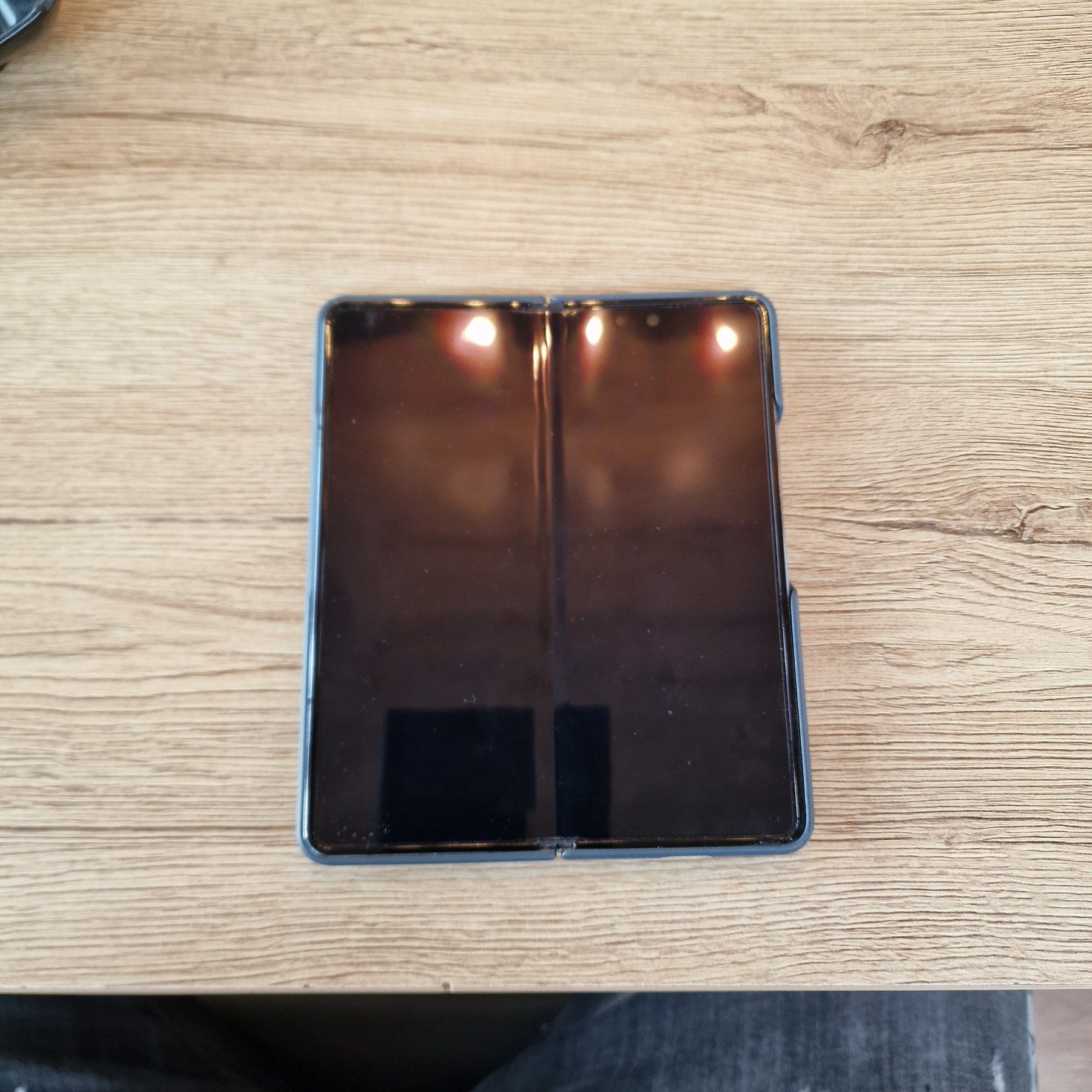 Samsung fold 4. 256