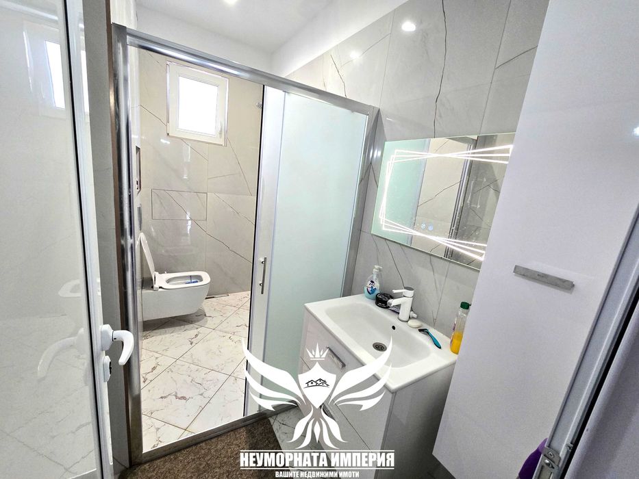 Дава се под наем Тристаен апартамент в Асеновград - 120 кв.м за 563 € - Снимка #14