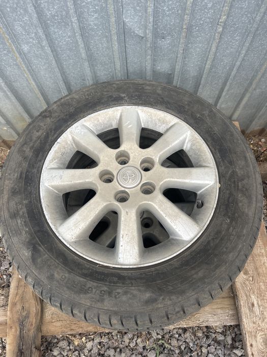 16 размер комплект титанка  тойота ипсумнан шыққан покрышкамен бірге
