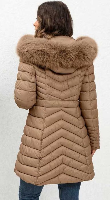 Дамско яке чисто ново