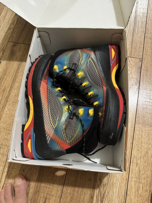 La sportiva trango 42