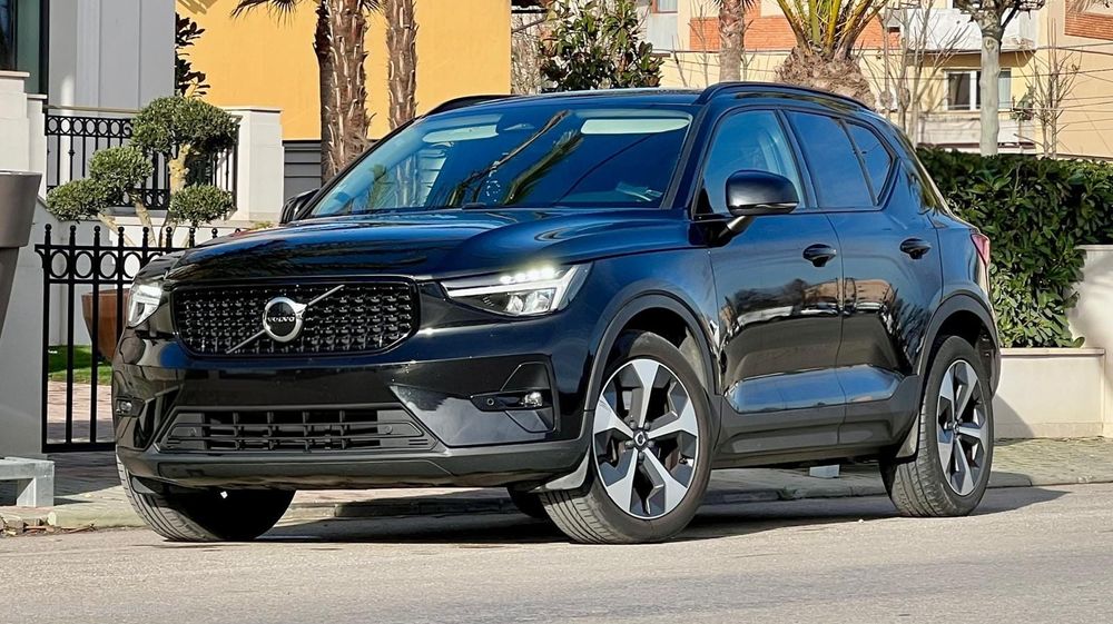 Volvo XC40 • Mild Hybrid • Dark Plus Ultimate • Panoramic