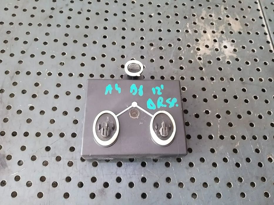 Modul calculator usa dreapta spate audi a4 b8 8k 8t0959795q 8t0959795h