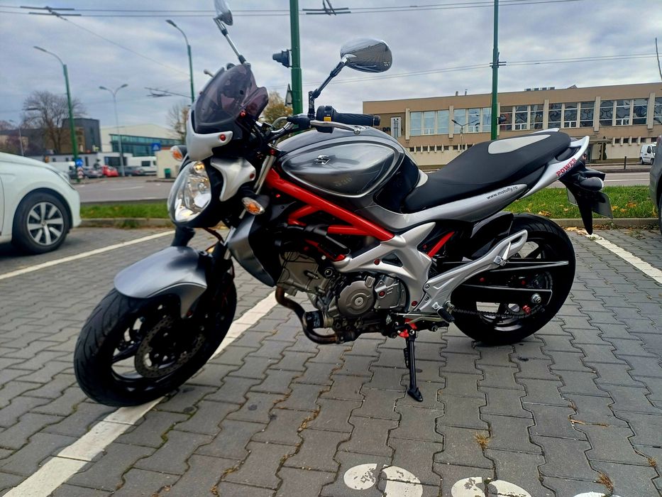 Suzuki Gladius Sv650,km 9430,bonus geaca moto!