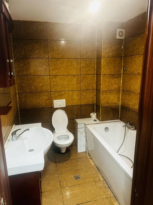 Apartament de închiriat