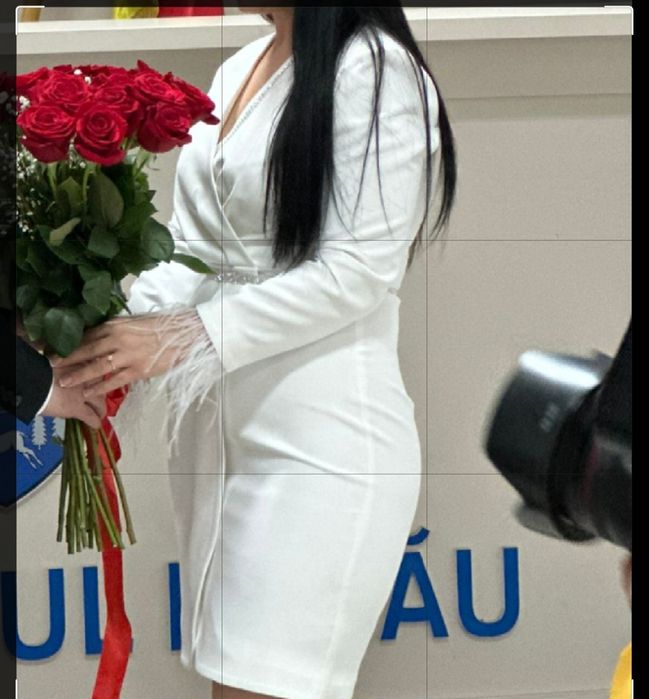 Rochie albă , de ocazie. Stare civila