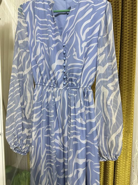 Продам платье 46 размер