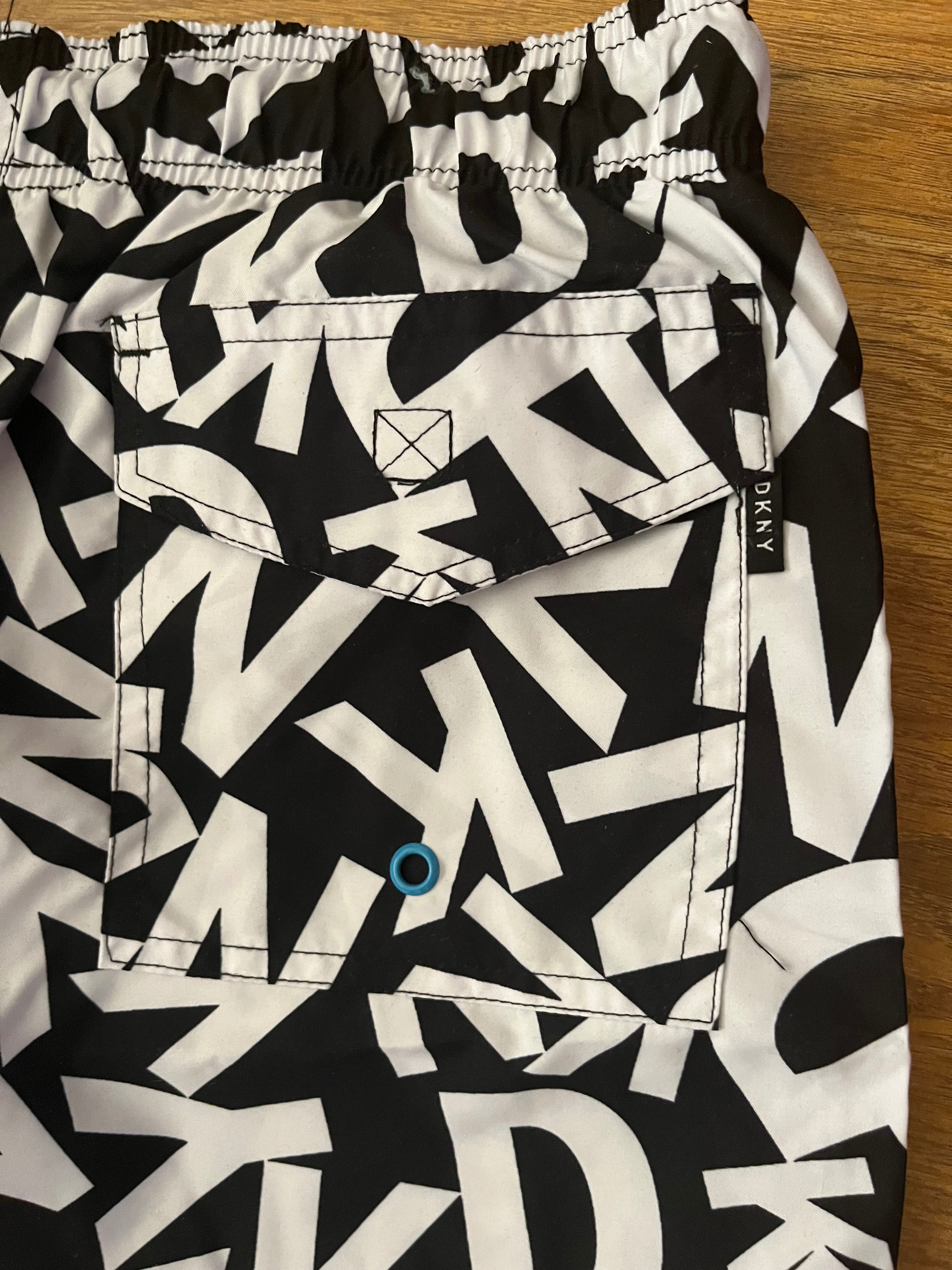 DKNY
Mens Bequia All Over Print -нови оригинални мъжки бански