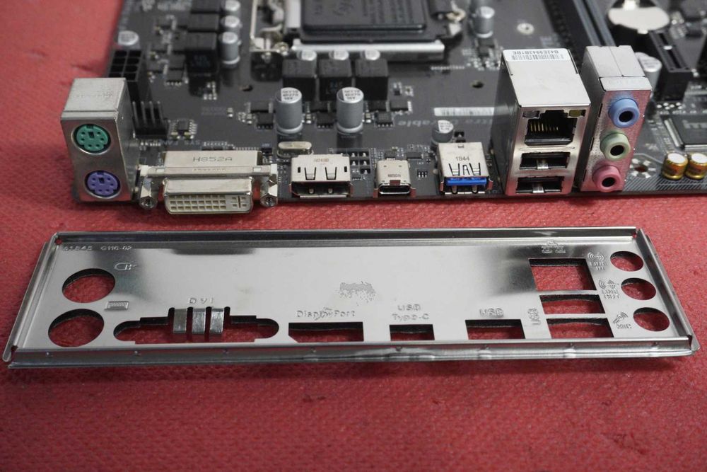 Дъно, дънна платка H310M D2P Gigabyte LGA 1151 за 8/9th Gen Intel