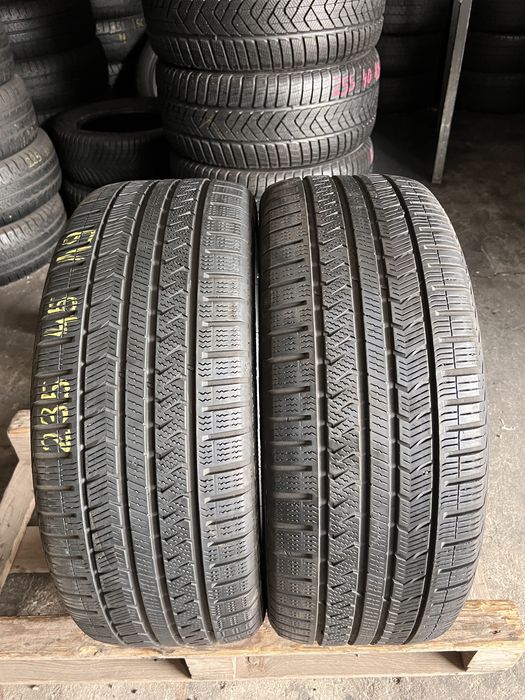 2 anvelope iarna 235/45/19 , Vredestein !