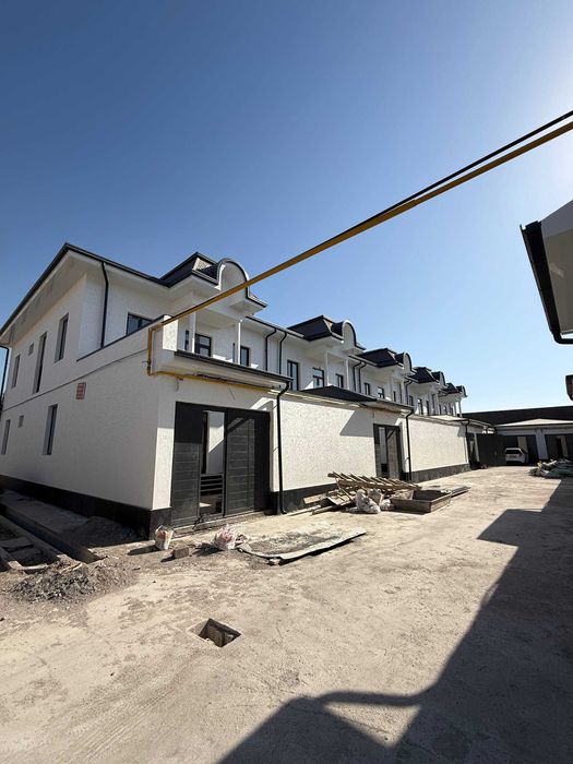 Зангиота Зиёратгохи якинида, 7 хона янги курилган