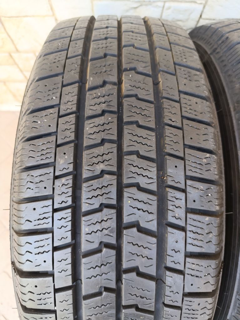 Гуми за Микробус 235/65/16 С Good year