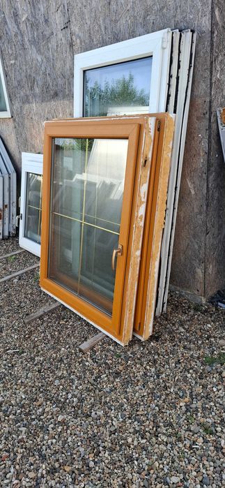 Geamuri Termopan din Lemn si Plastic