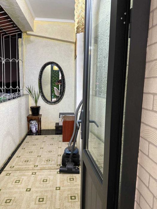 продаётся 3 ком. кв в ЦУМ (м. Космонавты) все комнаты раздельные