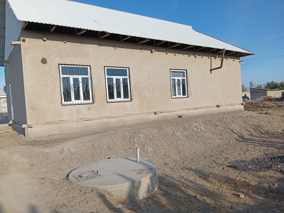 Уй сотилади. 12 сотих