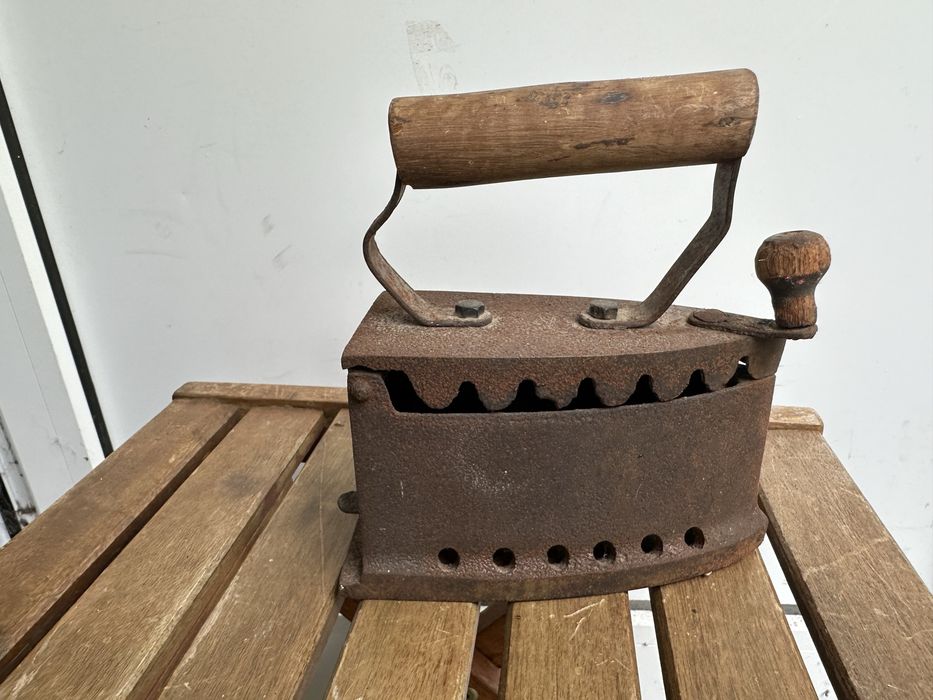 Старинна Ютия         .