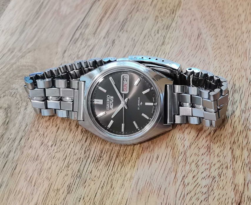 Часовник Seiko Actus Автоматик 21 Jewels 1976 година
