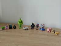Vand lot cu 12 jucărioare ( figurine)