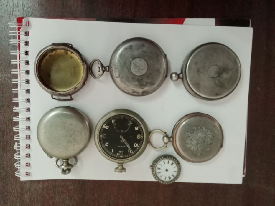 Срочна продается часы