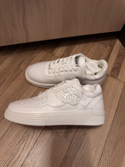 Chanel adidasi noi