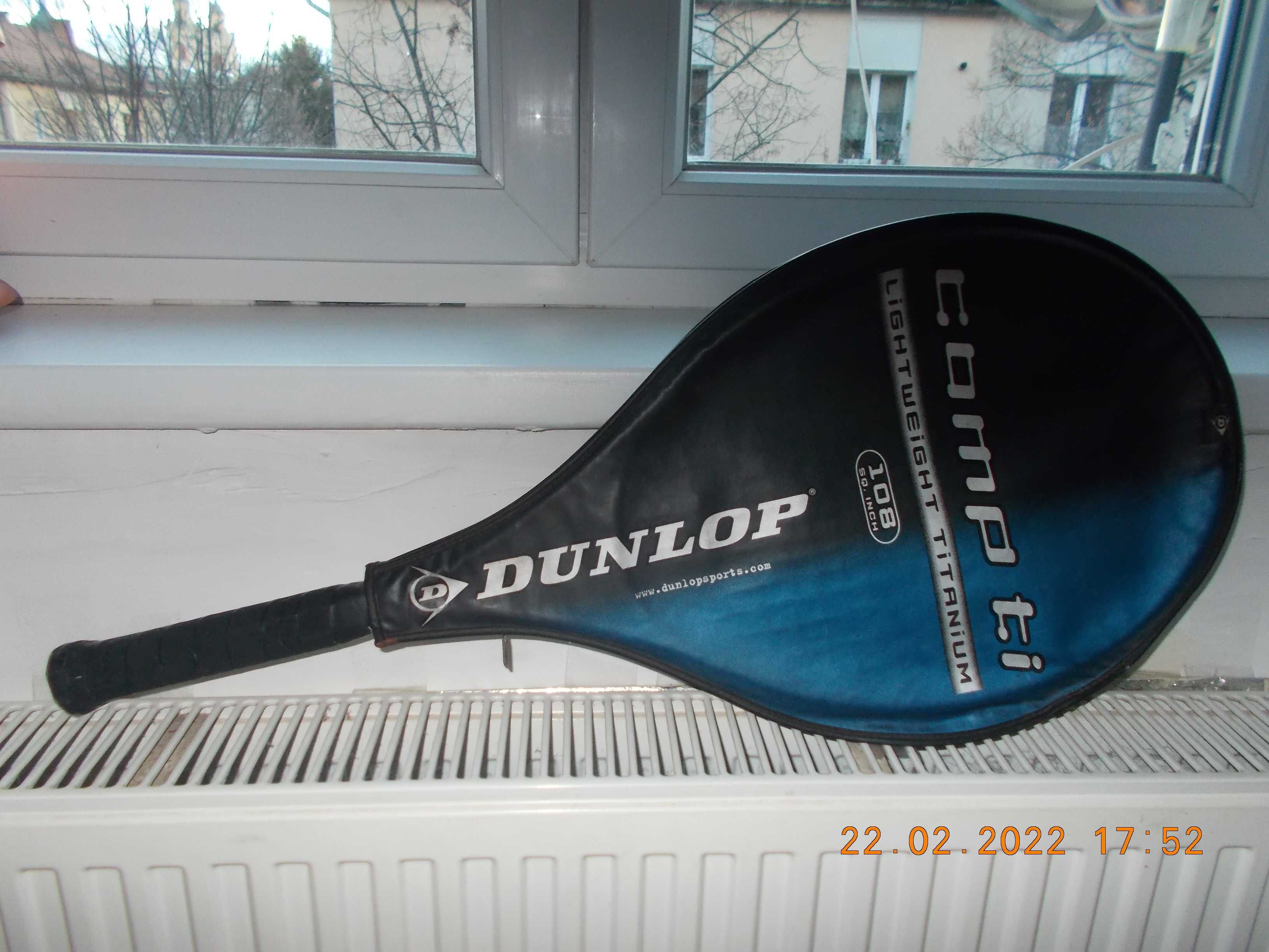 Racheta tenis Dunlop cu husa si geanta echipament