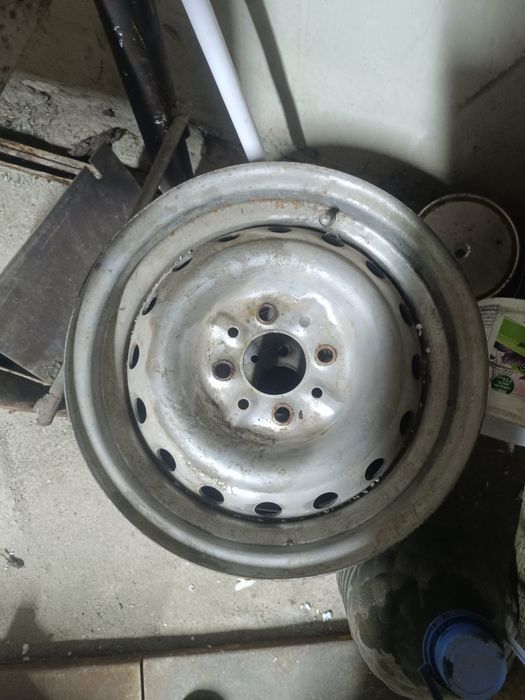 Продам диски Р13