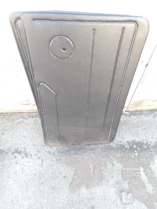 Продам новые дверные карты( (обшивка  на дверь) ВАЗь)