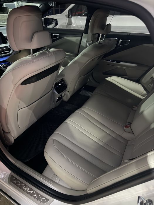 Kia K8 Full yangi holatda