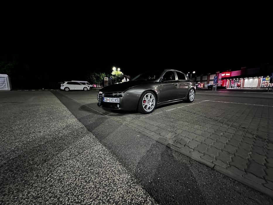 Vând/schimb Alfa Romeo 159 2.4