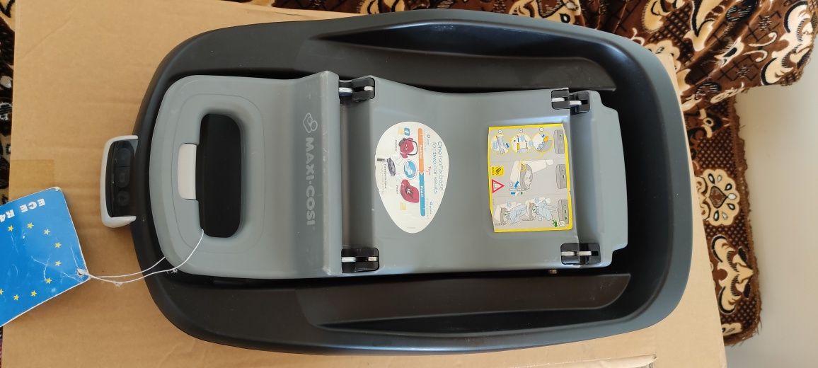 Комплект столчета с база Maxi Cosi Family fix, Cabrio fix и Pearl