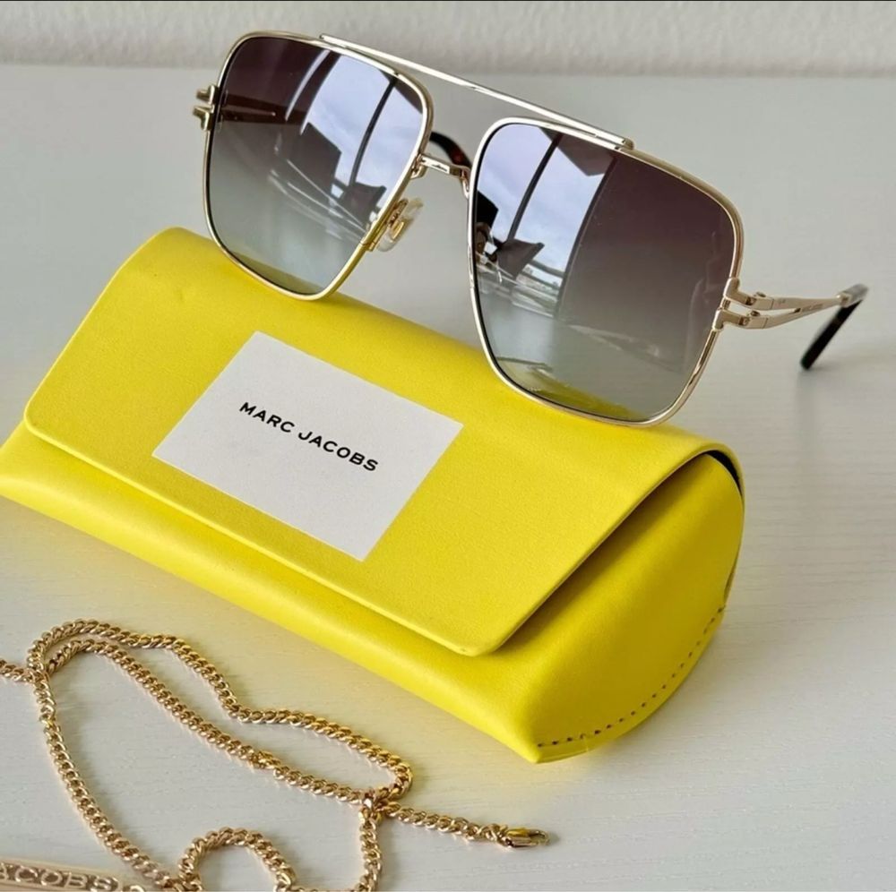 Солнцезащитные очки Marc Jacobs