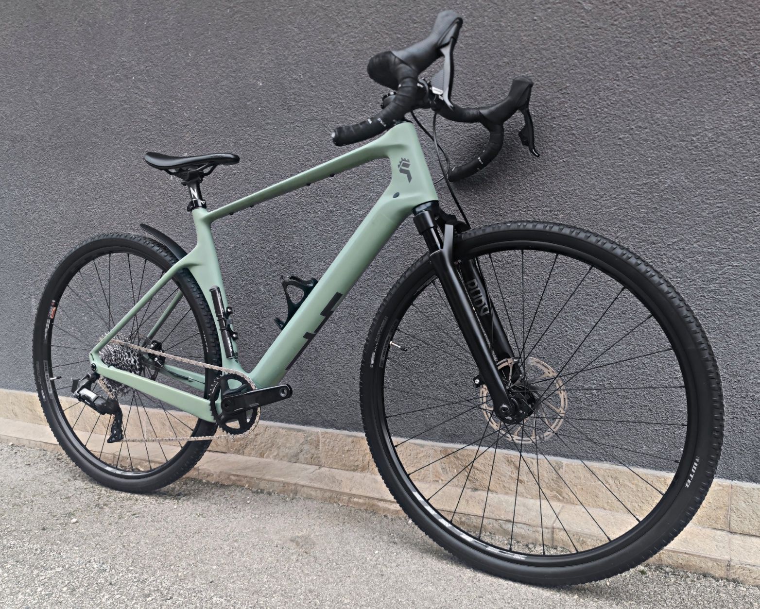 Карбонов Велосипед 28" YT 1x12 SRAM Rival XPLR ETAP AXS 2025г. Gravel