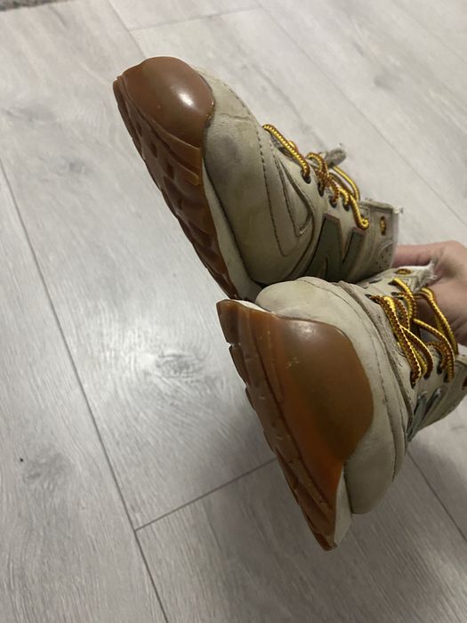 Adidasi new balance marime 42