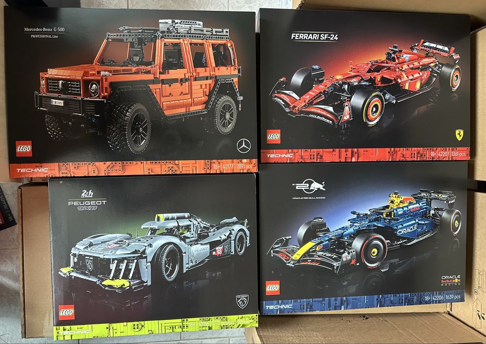 ЧИСТО НОВИ конструктори LEGO Technic Icons Botanical Creator ЛЕГО