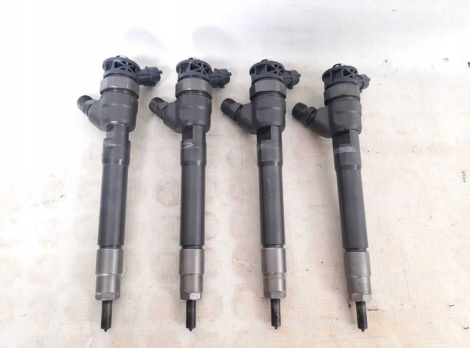 Injector Renault Trafic 1.6 DCI Cod injector 0445110546