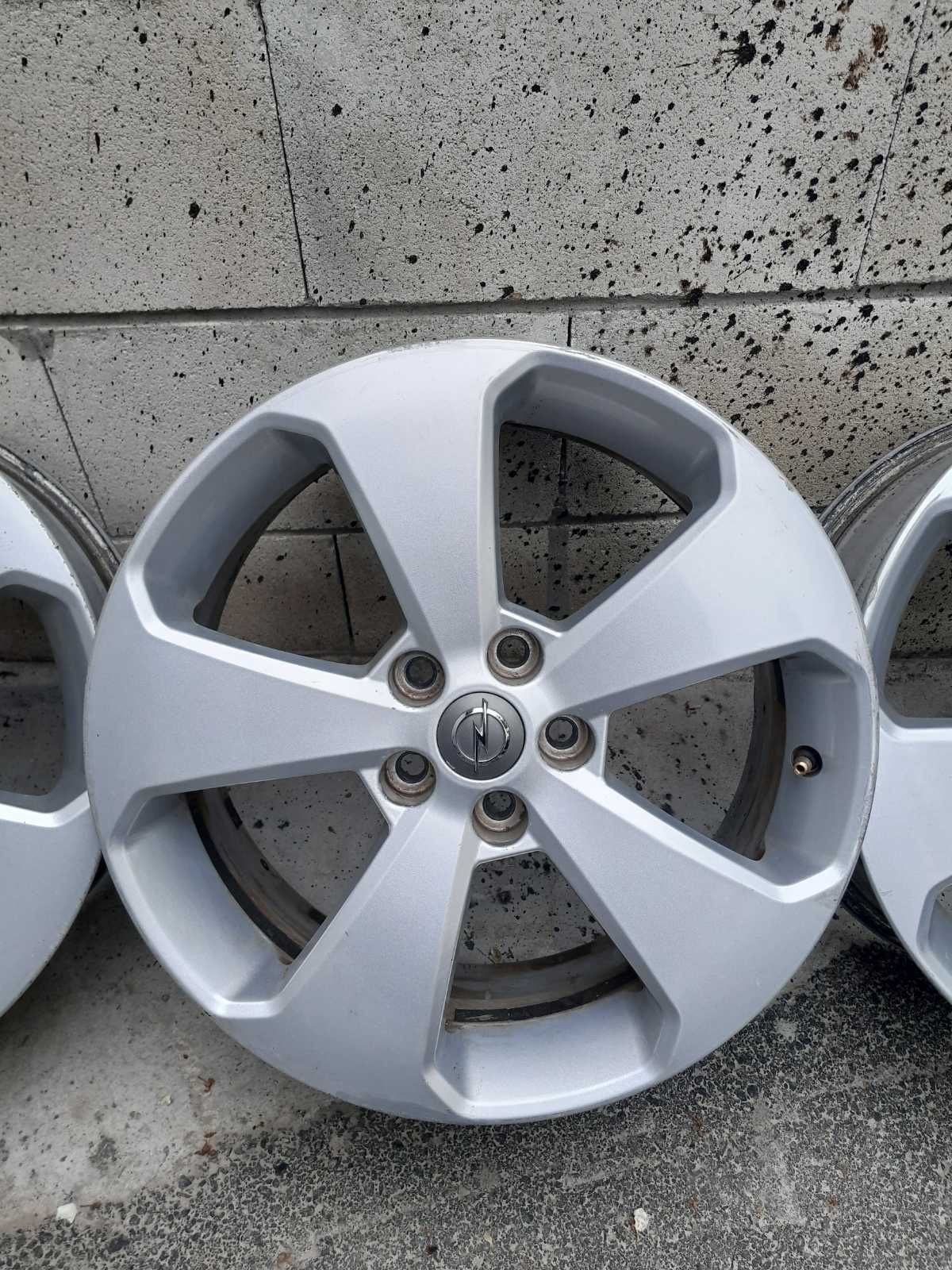 Оригинални джанти за Opel Mokka 17" 5x105 ет.38